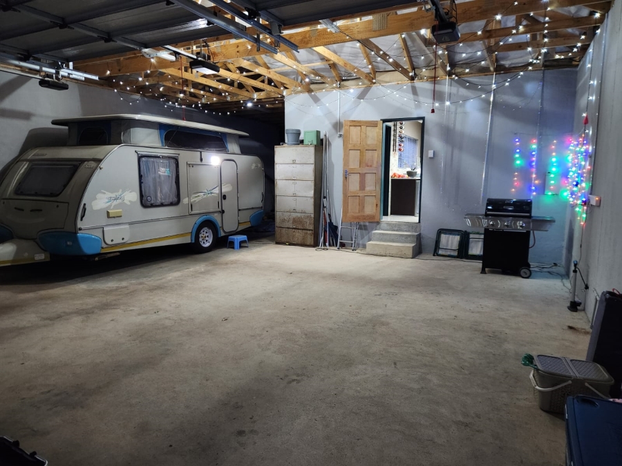 6 Bedroom Property for Sale in Sasolburg Ext 23 Free State